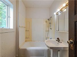 610 10th Ave, Baldwin, Wi 54002 in Baldwin, WI (Photo 10 of 12)