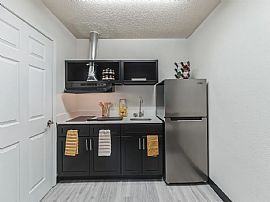 Studio  in Houston, TX (Photo 7 of 12)