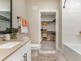 Studio  in Dallas, TX (Photo 8 of 11)