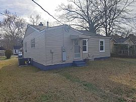 202 Fairy Ave, Bessemer, Al 35023 in Bessemer, AL (Photo 3 of 12)