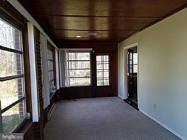 408 River Rd, Wilmington, De 19809 Peaceful House in Wilmington, DE (Photo 6 of 7)