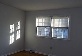 912 Pickett Ln, Newark, De 19711  Lovely House  in Newark, DE (Photo 7 of 7)