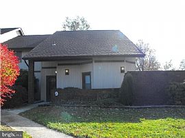 19 Village Dr, Smyrna, De 19977  Awesome House in Smyrna, DE