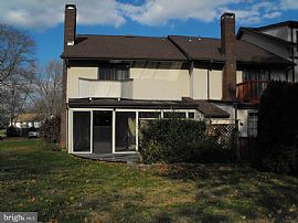 19 Village Dr, Smyrna, De 19977  Awesome House in Smyrna, DE (Photo 2 of 10)