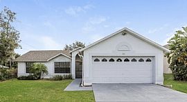 884 Fort Smith Blvd, Deltona, Fl 32738 in Deltona, FL