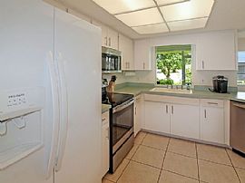 1156 Palmetto Dr, Venice, Fl 34293 in Venice, FL (Photo 4 of 6)