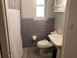 2148 Nw 28th Ave, Gainesville, Fl 32605 in Gainesville, FL (Photo 8 of 9)