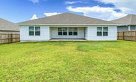 5554 Guinevere Ln, Milton, Fl 32583 in Milton, FL (Photo 2 of 9)
