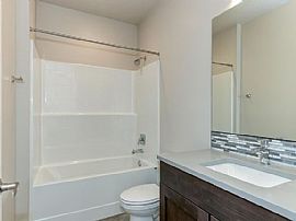 219 E 36th St, Garden City, Id 83714  Lovely House in Garden City, ID (Photo 4 of 9)