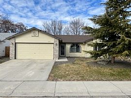 8296 W Pamela St, Garden City, Id 83714  in Garden City, ID