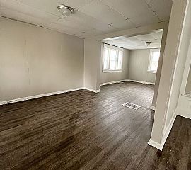 1203 S Jefferson St, Muncie, in 47302  Home Sweet Home in Muncie, IN (Photo 6 of 8)