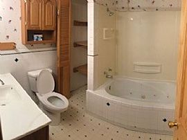 806 S Van Buren St, Iowa City, Ia 52240 Home Sweet Home in Iowa City, IA (Photo 5 of 6)