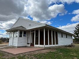 7917 Ne Berwick Dr, Ankeny, Ia 50021   Home Sweet Home  in Ankeny, IA (Photo 2 of 9)
