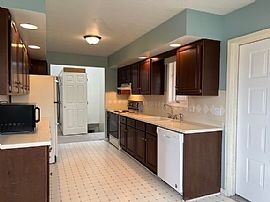 7917 Ne Berwick Dr, Ankeny, Ia 50021   Home Sweet Home  in Ankeny, IA (Photo 5 of 9)