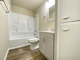 3309 E 29th St, Des Moines, Ia 50317  House For Rent in Des Moines, IA (Photo 6 of 12)