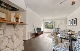 Well Furnished 2 Bedroom and 2 Bathroom  1,500 Sqft  in New Orleans, LA (Photo 10 of 11)