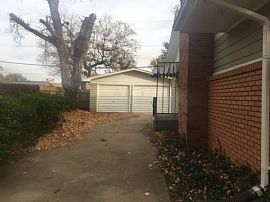 921 Manor Rd, Salina, Ks 67401   Available For Rent  in Salina, KS (Photo 2 of 10)