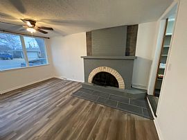 921 Manor Rd, Salina, Ks 67401   Available For Rent  in Salina, KS (Photo 4 of 10)