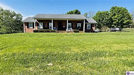 302 Cardinal Dr, Greensburg, Ky 42743  For Rent in Greensburg, KY