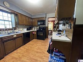 302 Cardinal Dr, Greensburg, Ky 42743  For Rent in Greensburg, KY (Photo 4 of 8)