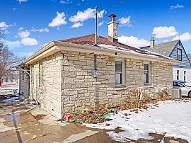 2586 S 78th St, West Allis, Wi 53219 in West Allis, WI (Photo 10 of 12)