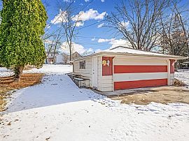 2586 S 78th St, West Allis, Wi 53219 in West Allis, WI (Photo 11 of 12)