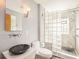 2586 S 78th St, West Allis, Wi 53219 in West Allis, WI (Photo 5 of 12)