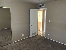 3544 W Tuckey Ln, Phoenix, Az 85019 in Phoenix, AZ (Photo 5 of 9)