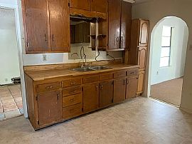 Nicely Remodeled 2 Bedroom/1 Bath Home in San Angelo, TX (Photo 6 of 12)