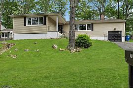 Beautiful House For Rent  in Morristown, NJ