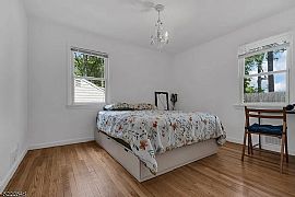 Beautiful House For Rent  in Morristown, NJ (Photo 4 of 6)