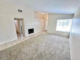 Charming 2-Bedroom,House in Hemet, CA (Photo 12 of 12)