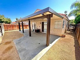 Charming 2-Bedroom,House in Hemet, CA (Photo 2 of 12)