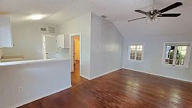 Hurry in to View This Cozy Cottage Style Home in Sarasota, FL (Photo 8 of 10)