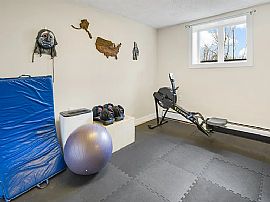 Spacious Single Family House  in Lansing, NY (Photo 10 of 12)