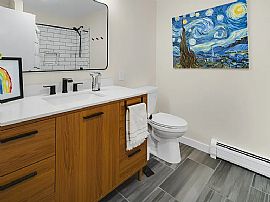 Spacious Single Family House  in Lansing, NY (Photo 11 of 12)