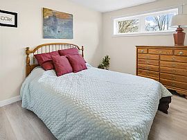 Spacious Single Family House  in Lansing, NY (Photo 9 of 12)