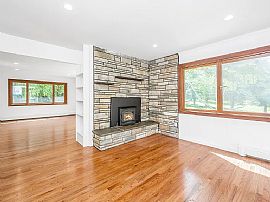 Beautiful House For Rent  in Armonk, NY (Photo 3 of 7)