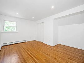 Beautiful House For Rent  in Armonk, NY (Photo 7 of 7)