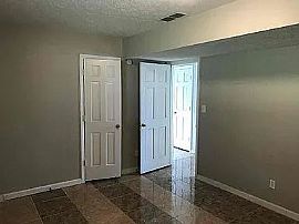 Charming 3 Bed Home For Rent  in Riverdale, GA (Photo 4 of 10)