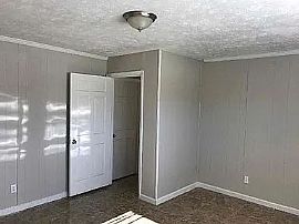 Charming 3 Bed Home For Rent  in Riverdale, GA (Photo 5 of 10)