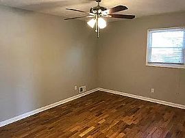 Charming 3 Bed Home For Rent  in Riverdale, GA (Photo 6 of 10)