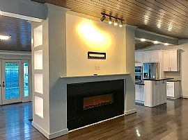 Adorable House For Rent  in Medina, WA (Photo 5 of 7)