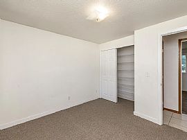 Adorable Single Family Home  in Spanaway, WA (Photo 7 of 8)