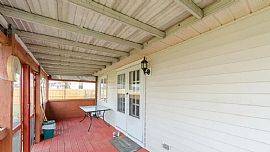 Awesome Home in Baltimore, MD (Photo 11 of 12)