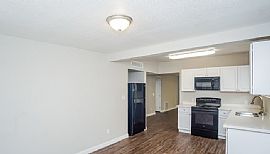 House For Rent 5060 E Newton Dr, Las Vegas, Nv 89122 in Las Vegas, NV (Photo 4 of 10)