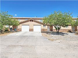1951 S Teepee Rd Unit 2, Pahrump, Nv 89048 House For Rent in Pahrump, NV (Photo 2 of 10)