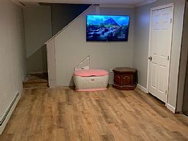 21 Burgess St, Litchfield, Nh 03052 Furnished Home For Rent in Litchfield, NH (Photo 11 of 11)