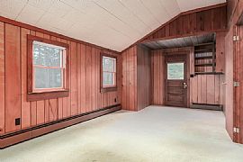 7 Howards Grv, Derry, Nh 03038 Comfortable House For Rent in Derry, NH (Photo 11 of 12)