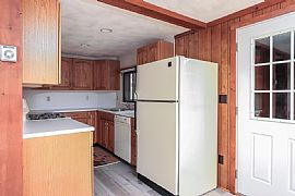 7 Howards Grv, Derry, Nh 03038 Comfortable House For Rent in Derry, NH (Photo 9 of 12)